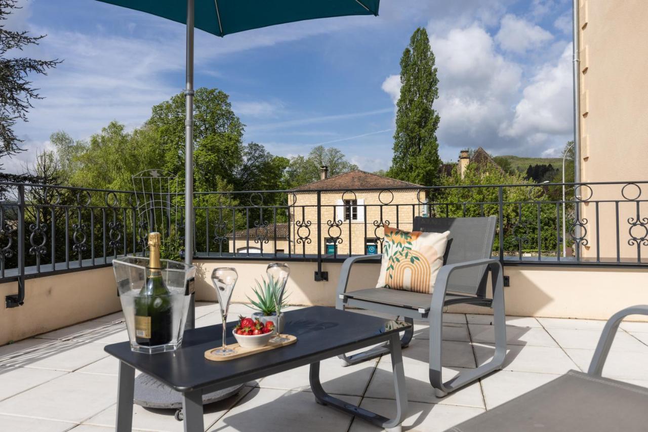 Hotel-Restaurant Des Augustins Saint-Cyprien  Exterior foto
